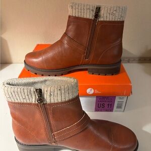 JSport by Jambu Tan/Brown Women’s Boots Size 11